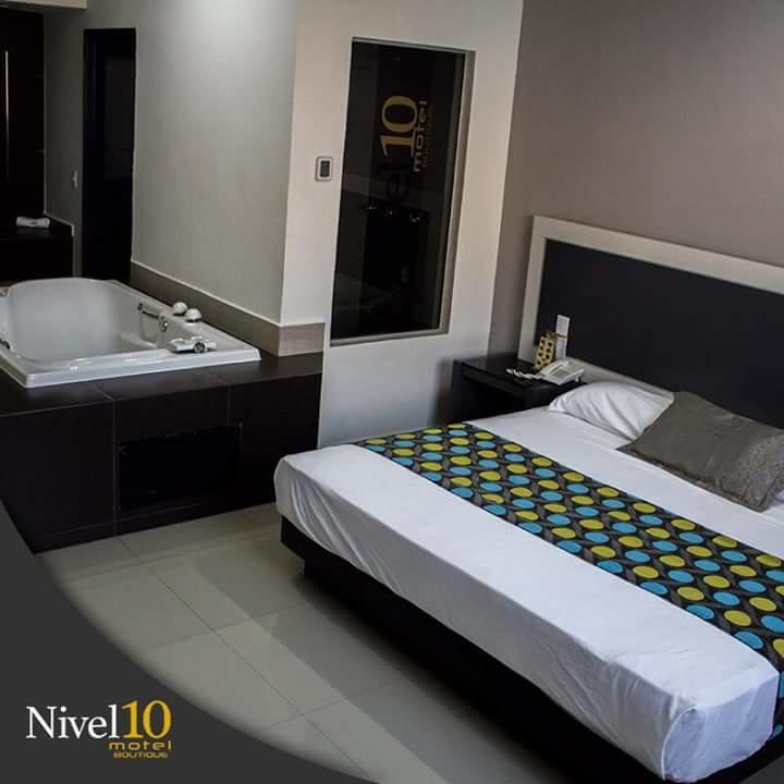 Nivel 10 Hotel Manzanillo Exterior photo